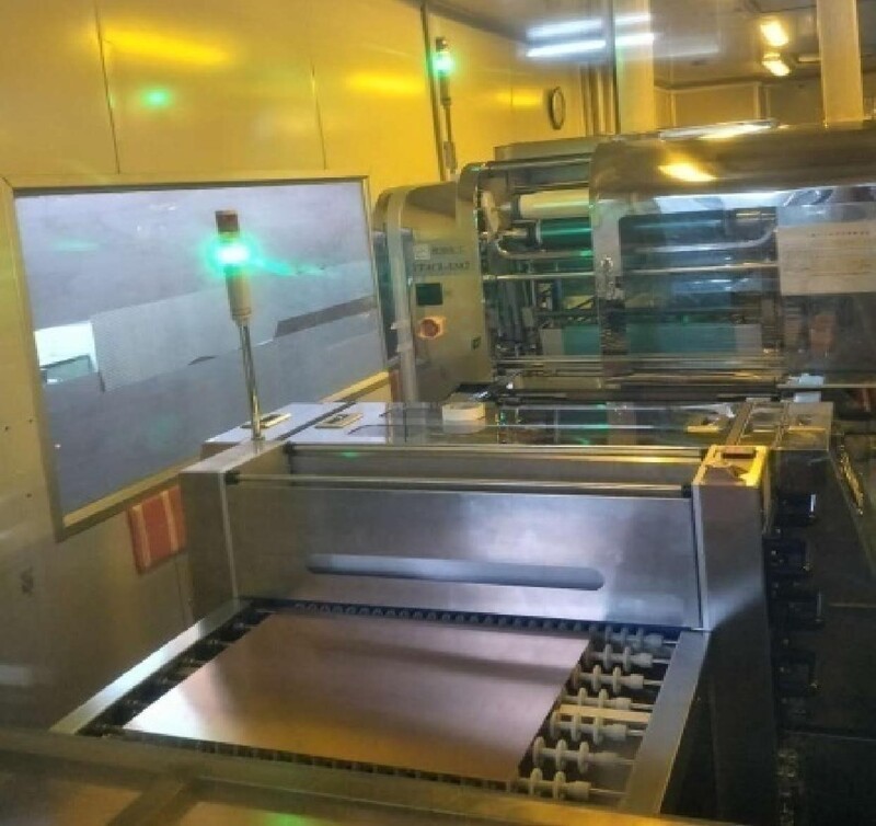 干膜自动贴膜机_设备介绍_重庆市 电子有限公司